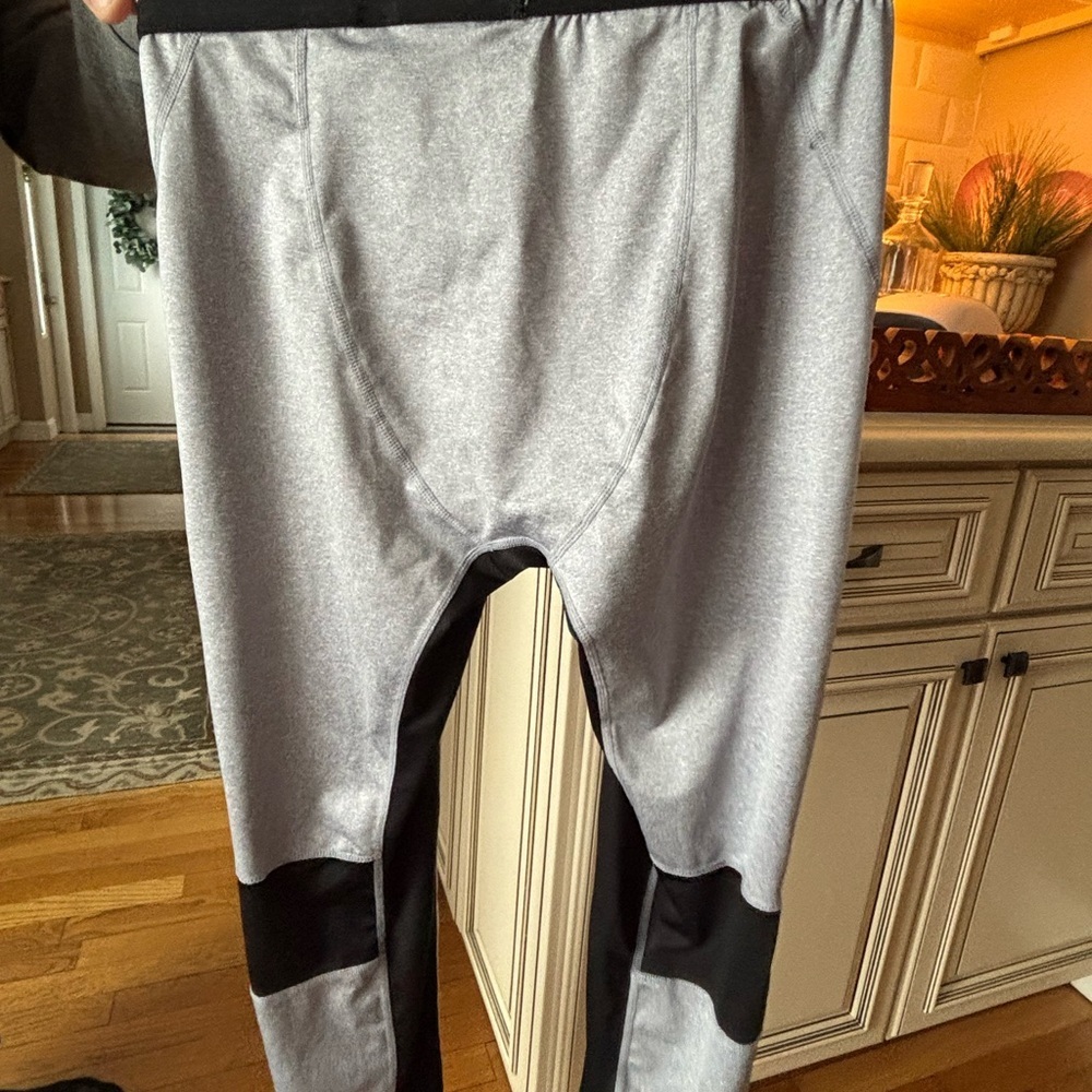 Reebok Gray Performance compression pants - Picture 2 of 3